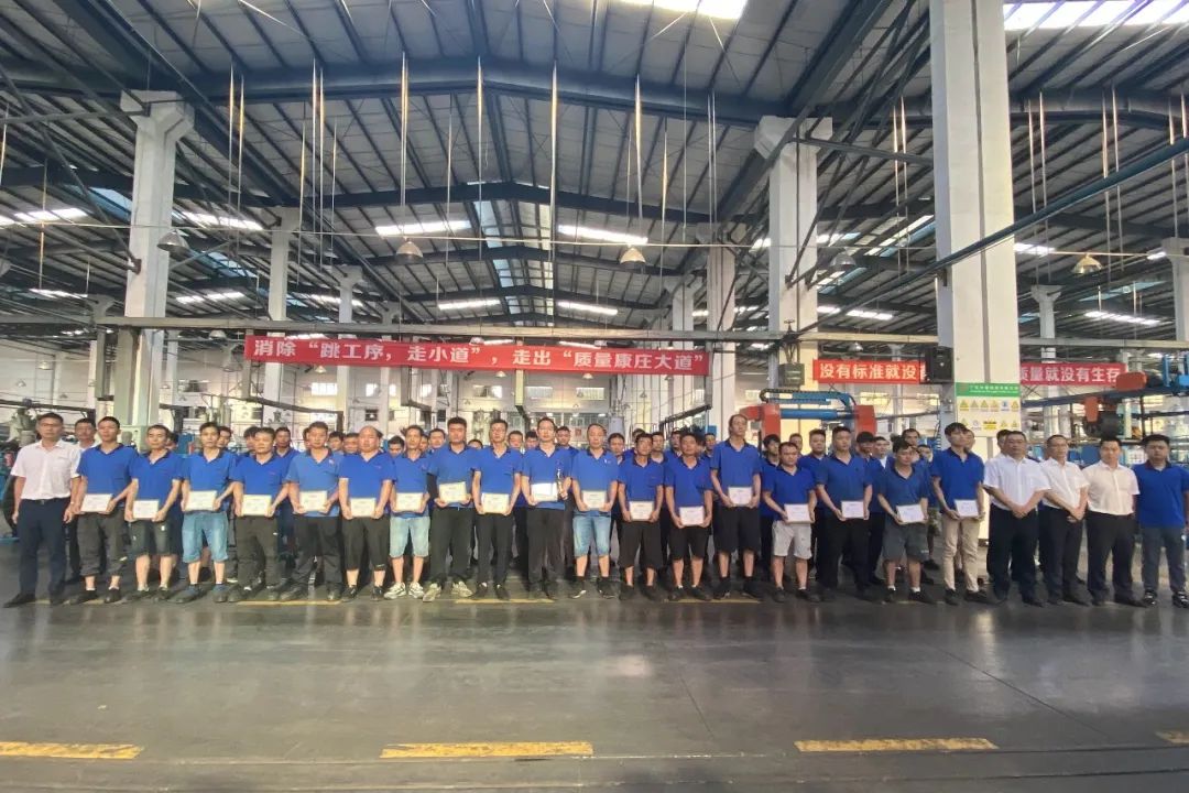 广东中德电缆有限公司邀请我公司技术人员到现场对工业循环水处理技术指导-循环水处理清洗-空调循环水管道预膜