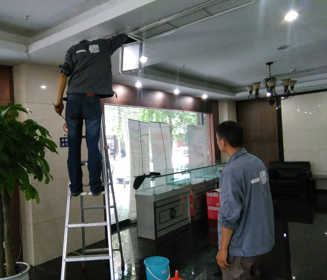 浅谈中央空调系统安装调试运行中应注意的问题-空调通风管道清洗-空调水管道维修