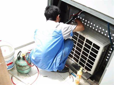 东莞空调设备维修保养内容-空调主机清洗-空调水泵清洗-冷却水塔清洗-空气压缩机维修