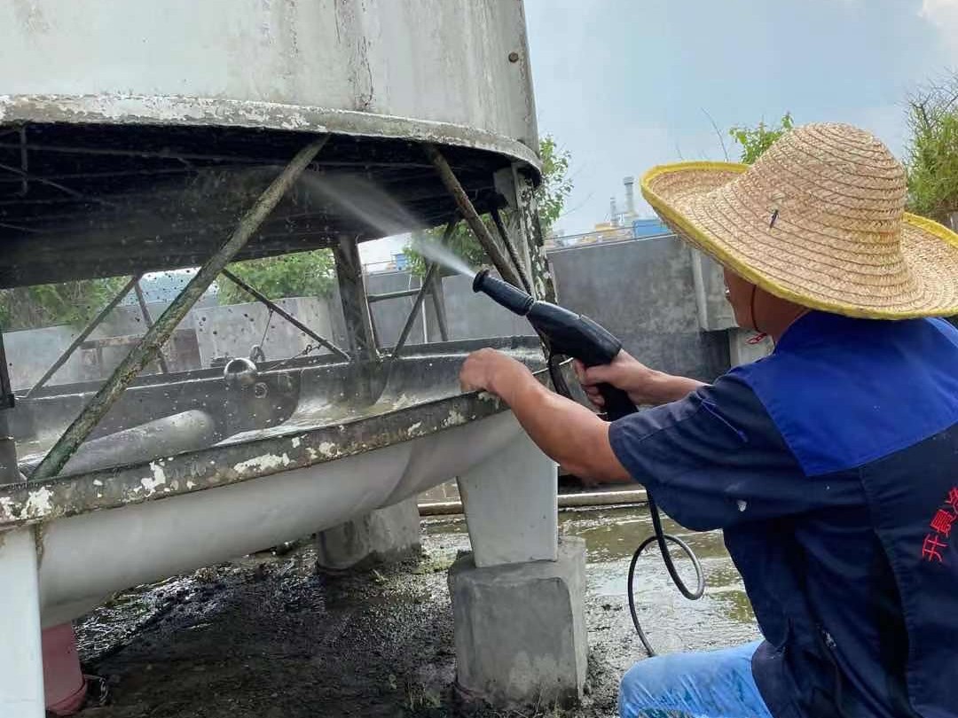  冷却水塔清洗方法-冷却塔清洗保养-空调冷却塔清洗-冷却冷水机组清洗